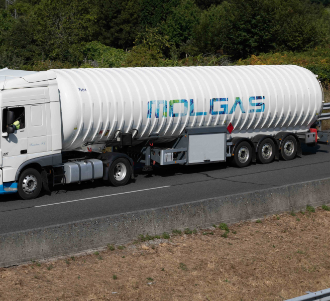 Molgas Acquires Titan LNG Bunker Supplies